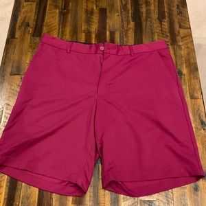 Greg Norman Collection Golf Shorts W38 Maroon
